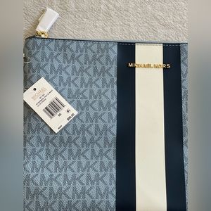 Blue and white michale Kors clutch